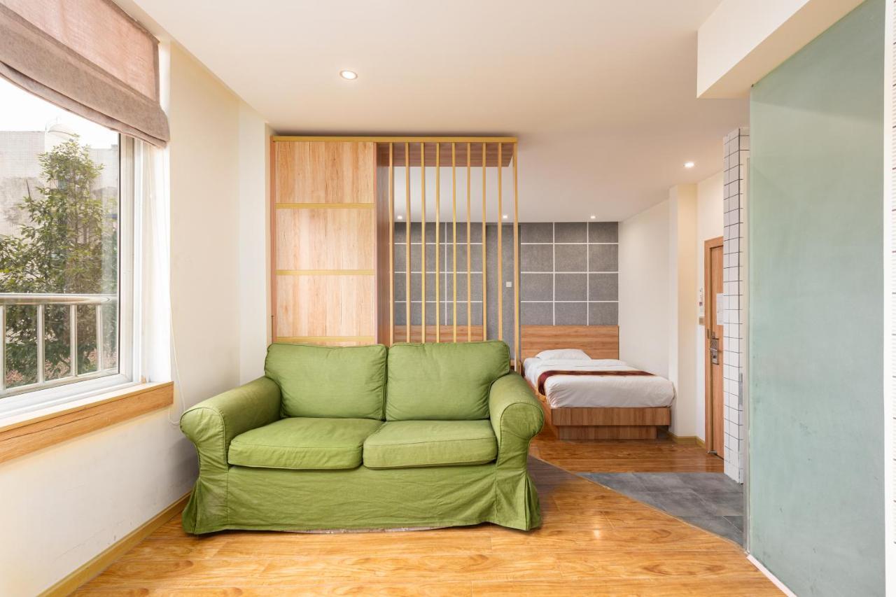 Hello Chengdu International Youth Hostel ภายนอก รูปภาพ
